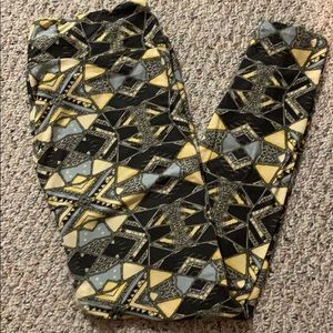 LuLaRoe TC leggings used grey black and yellow